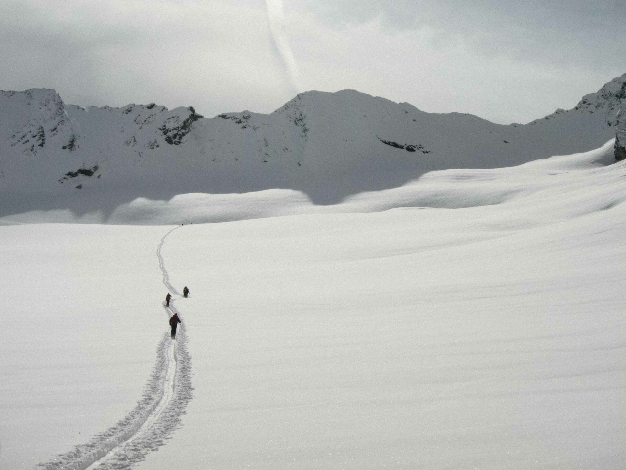 photo de montagne sous la neige